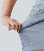 Short grande taille en jean Halara Flex™ délavé taille haute asymétrique avec ourlets retroussés et poches
