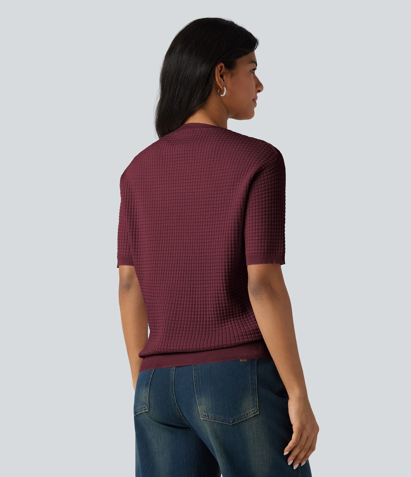 Pull col rond manches courtes en tissu gaufré