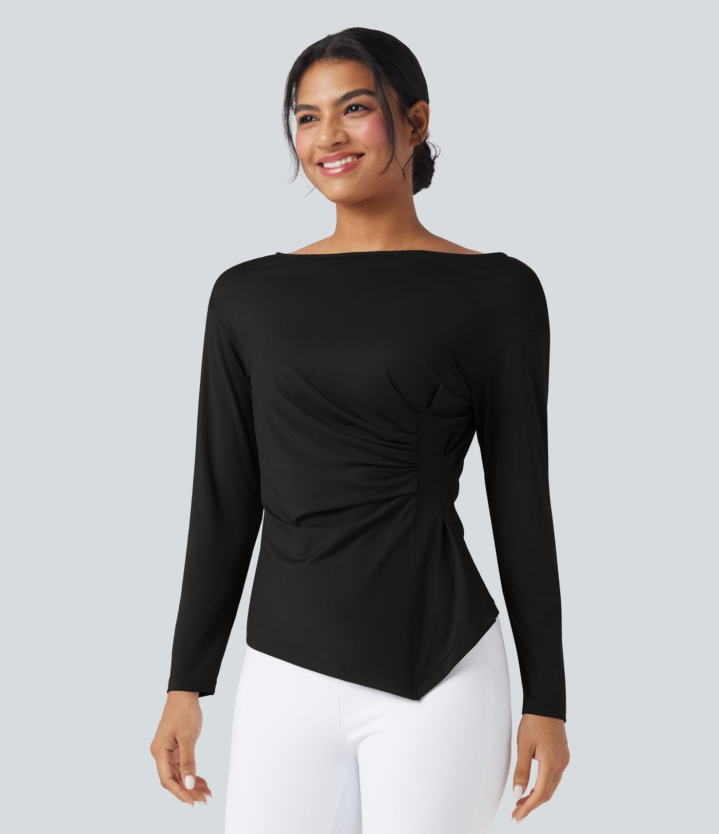 Blouse de travail ajustée col bateau manches longues froncée à ourlet asymétrique