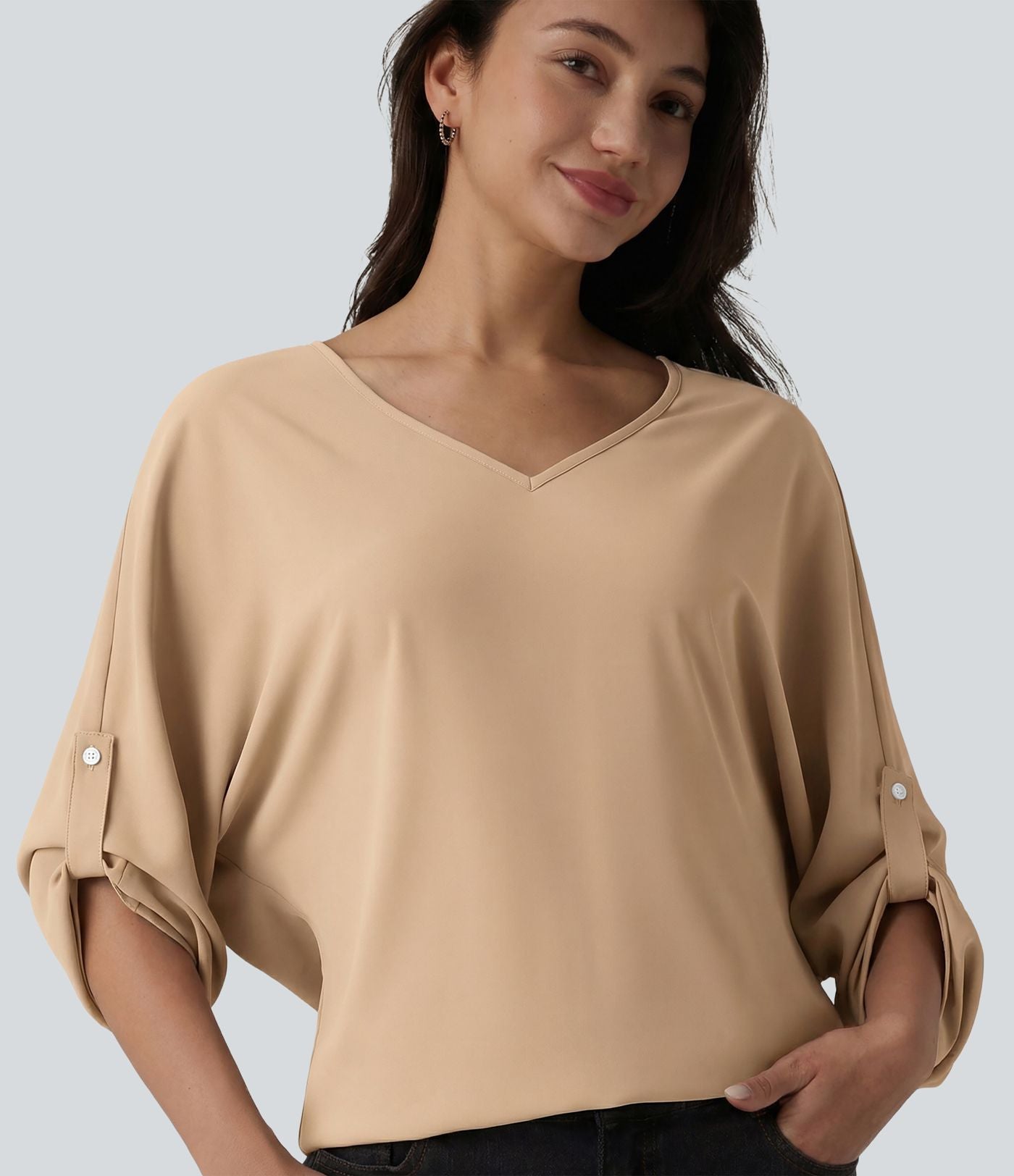 Blouse esprit bureau défroissage facile, col V et manches longues