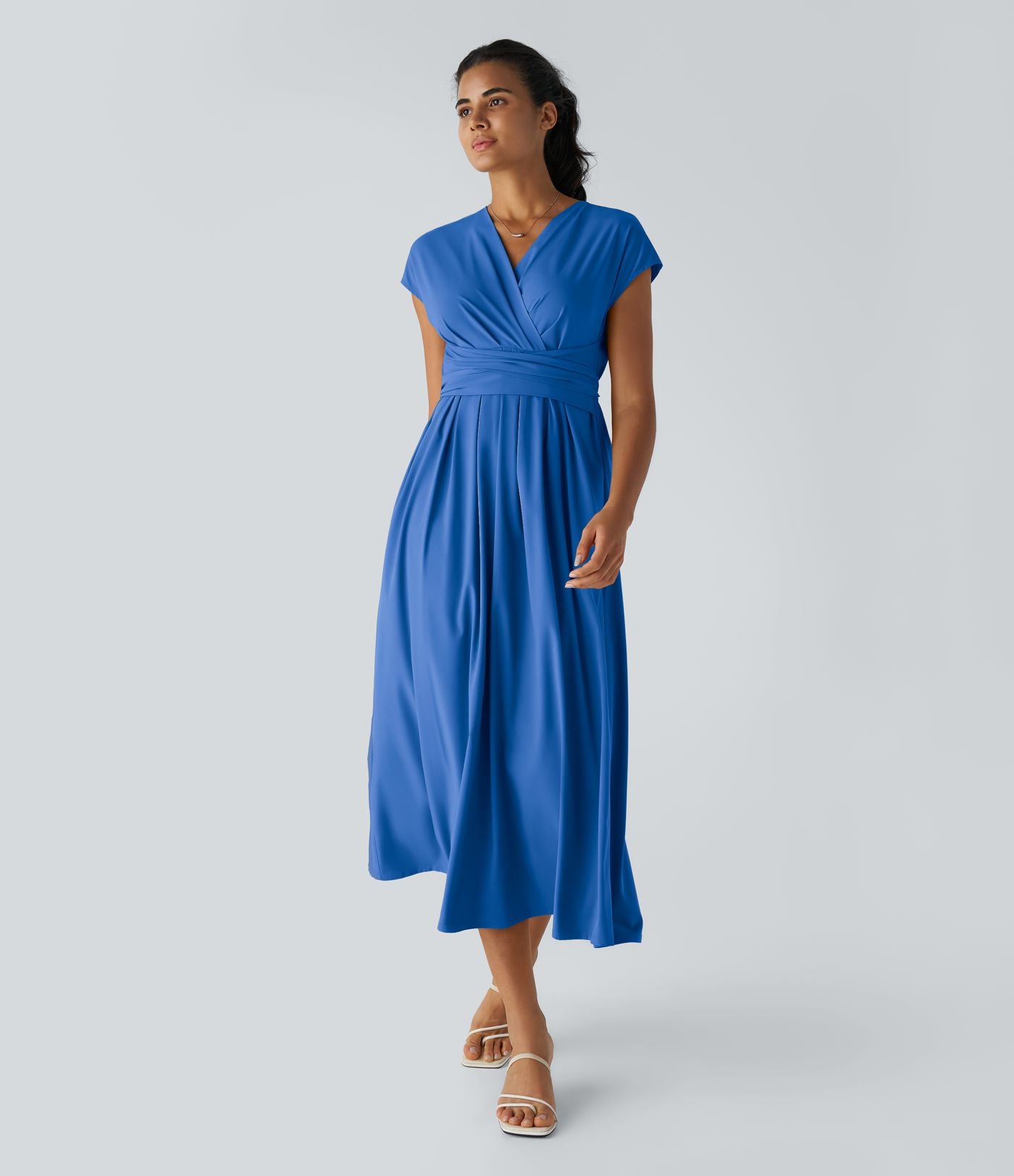 Breezeful™ Robe Mi-Longue Col en V Manches Courtes Poche Latérale Nouée au Dos Séchage Rapide
