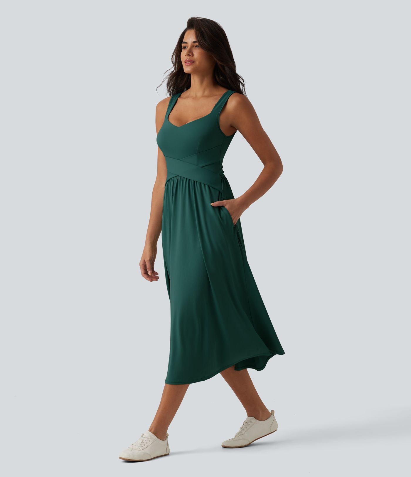 Robe midi fluide sans manches dos croisé, avec brassière intégrée (Bonnets E-G) et poches
