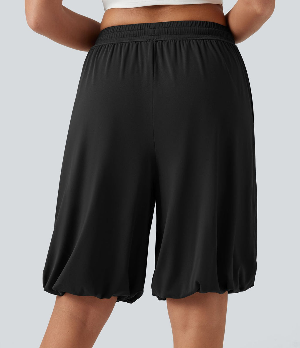 Short bouffant de danse taille basse en SoftlyZero™ à cordon de serrage avec poches - UPF50+