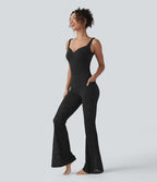 SoftlyZero™ Combinaison yoga évasée à col cœur avec découpes, dentelle contrastée et poches - UPF50+