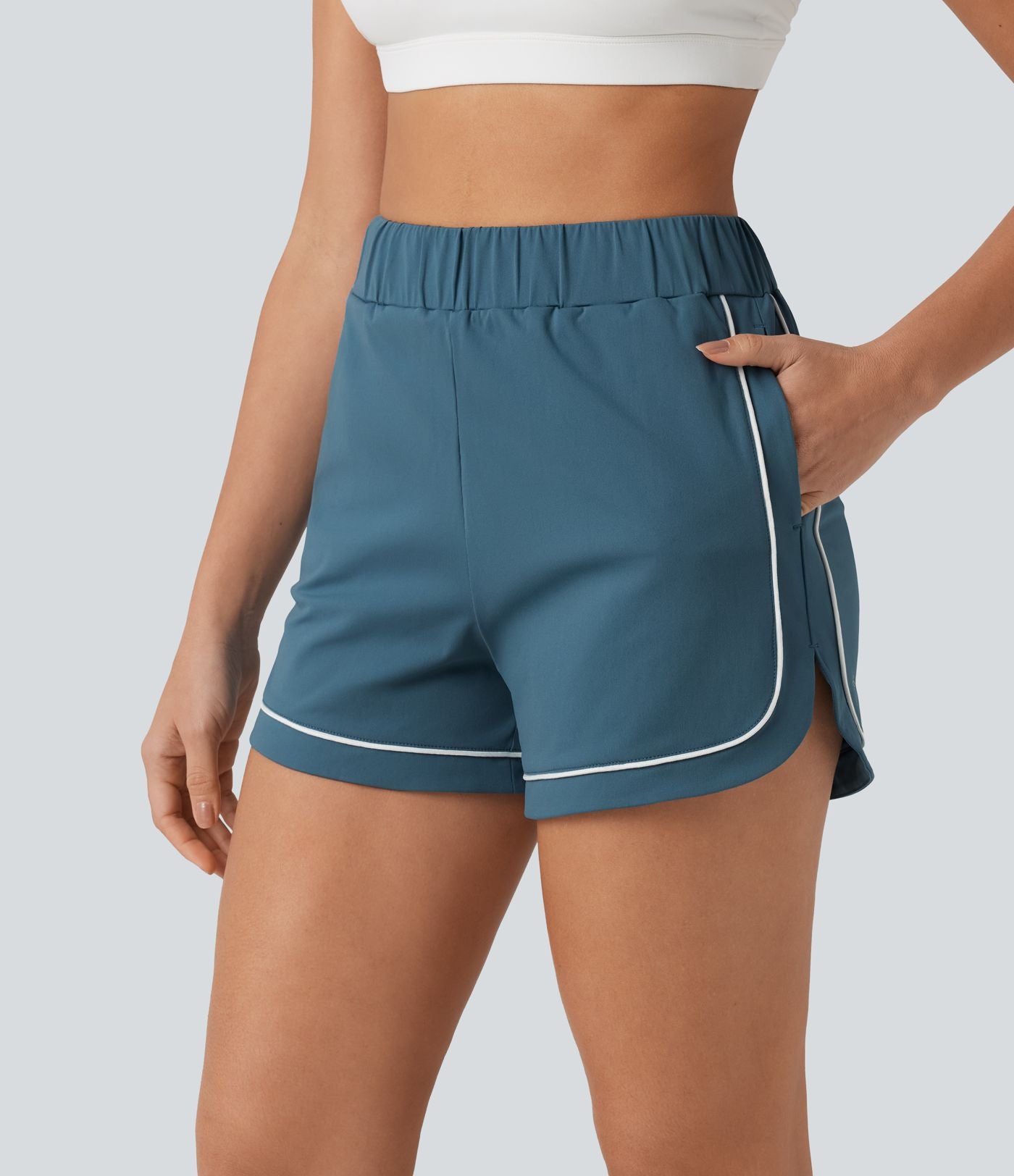 Short de yoga ample taille haute colorblock à bande latérale 7,5 cm avec poches