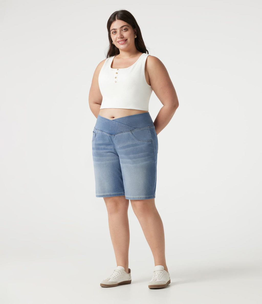 Short baggy grande taille en jean Halara Flex™ Denim taille haute croisée, effet ventre plat, avec poches