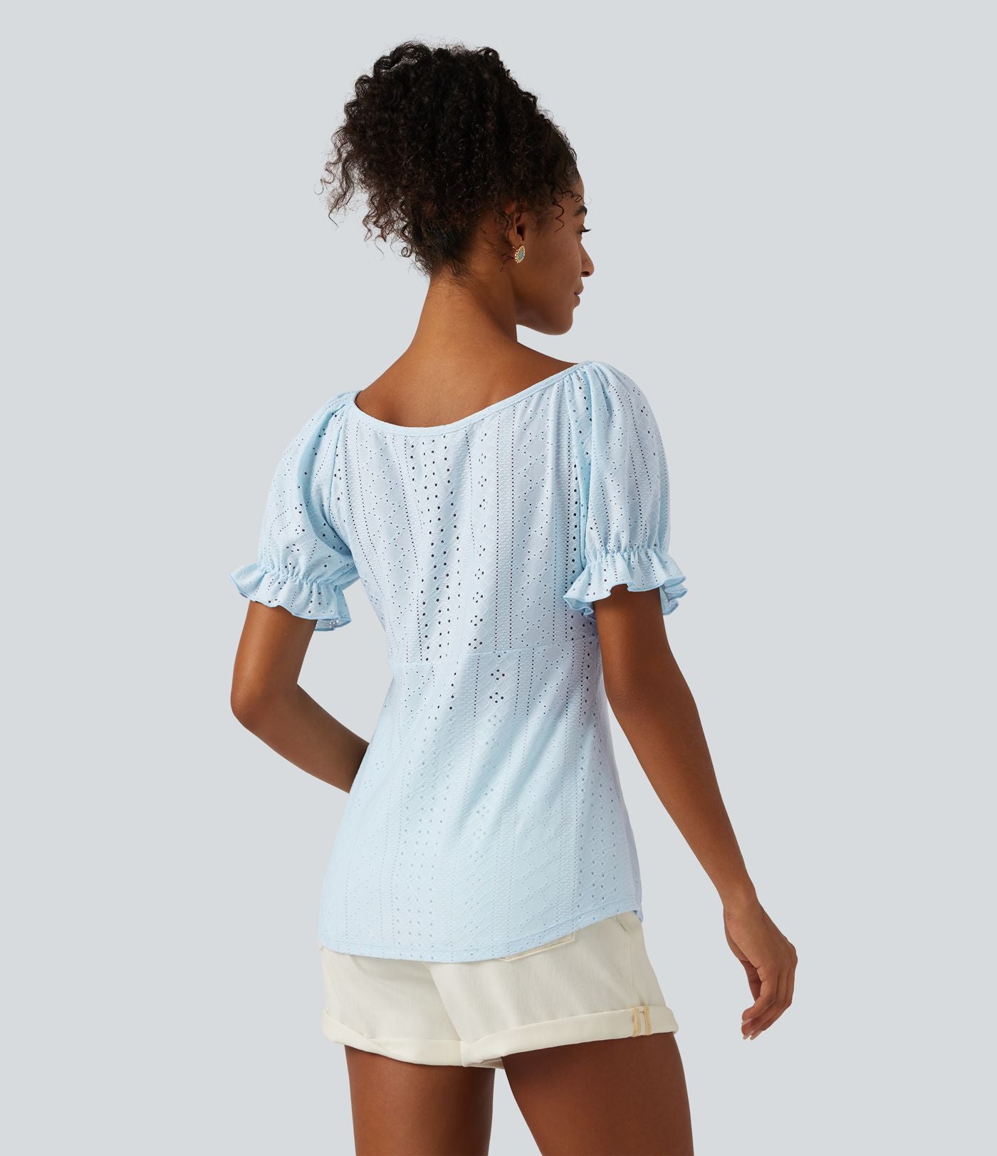 Blouse décontractée col V manches courtes bouffantes lacée ajourée