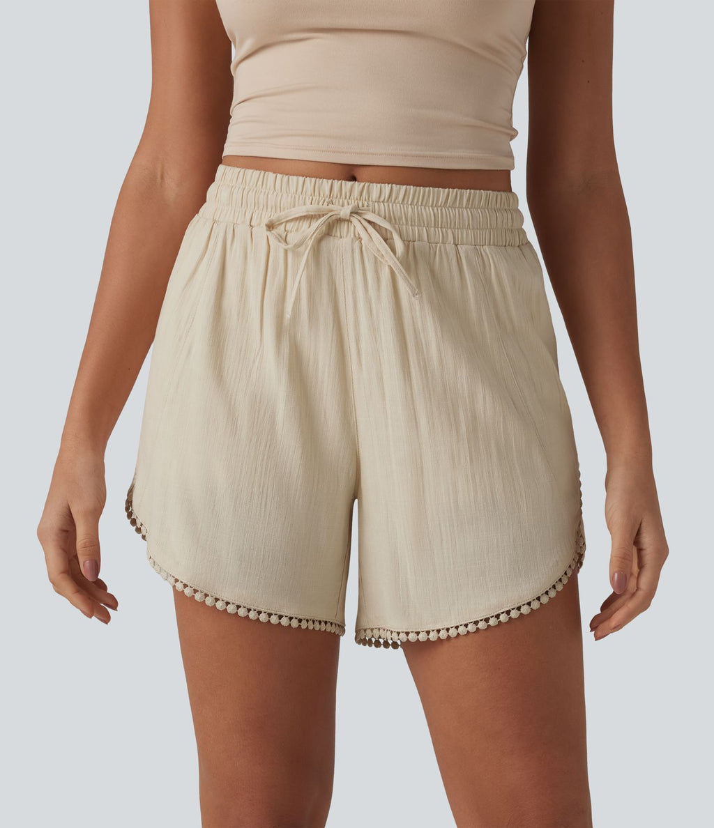 Short décontracté 2 en 1 à taille mi-haute, cordon de serrage, franges contrastées et ourlet arrondi