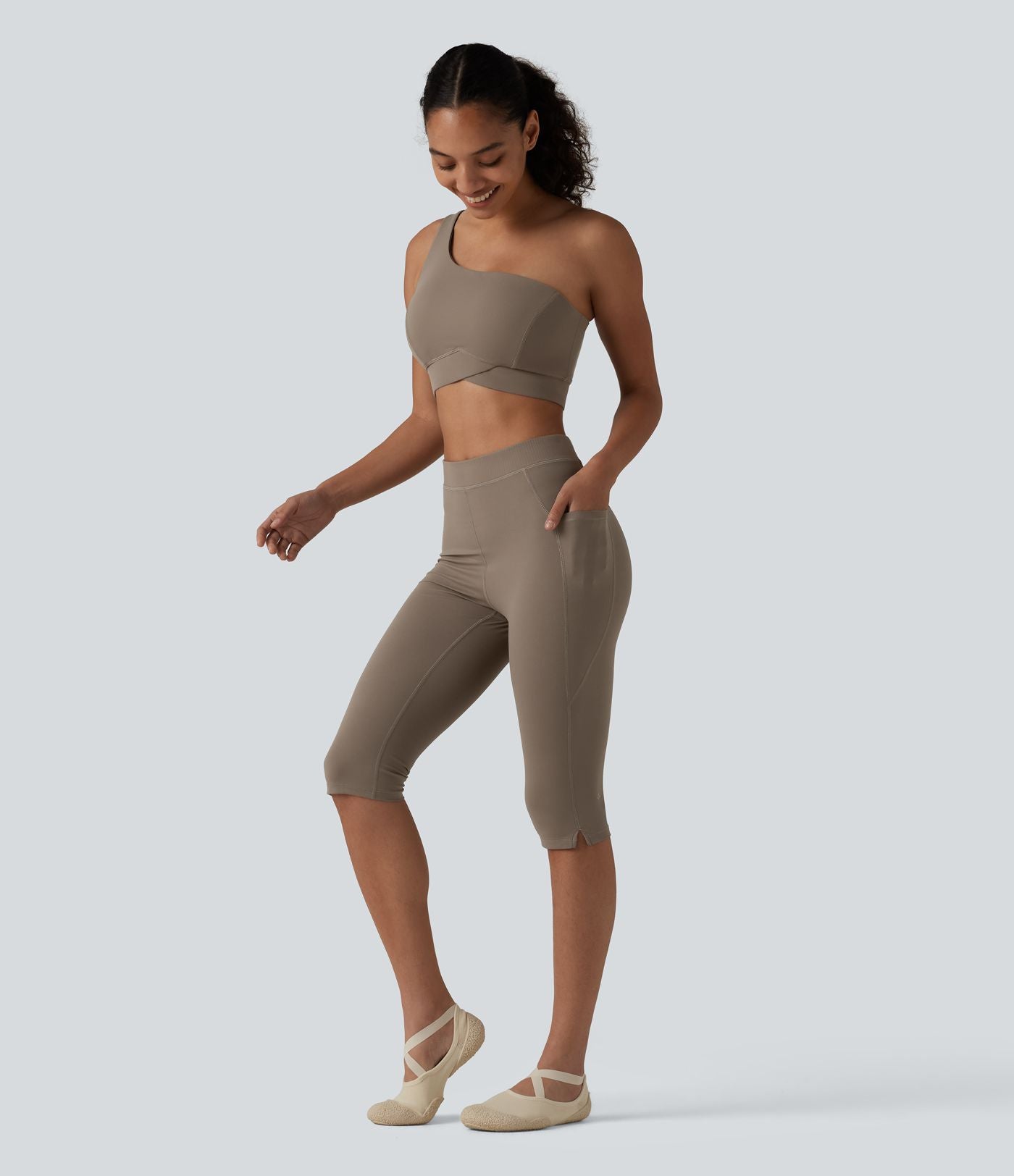 Halara UltraSculpt™ Legging corsaire de yoga taille haute avec poches