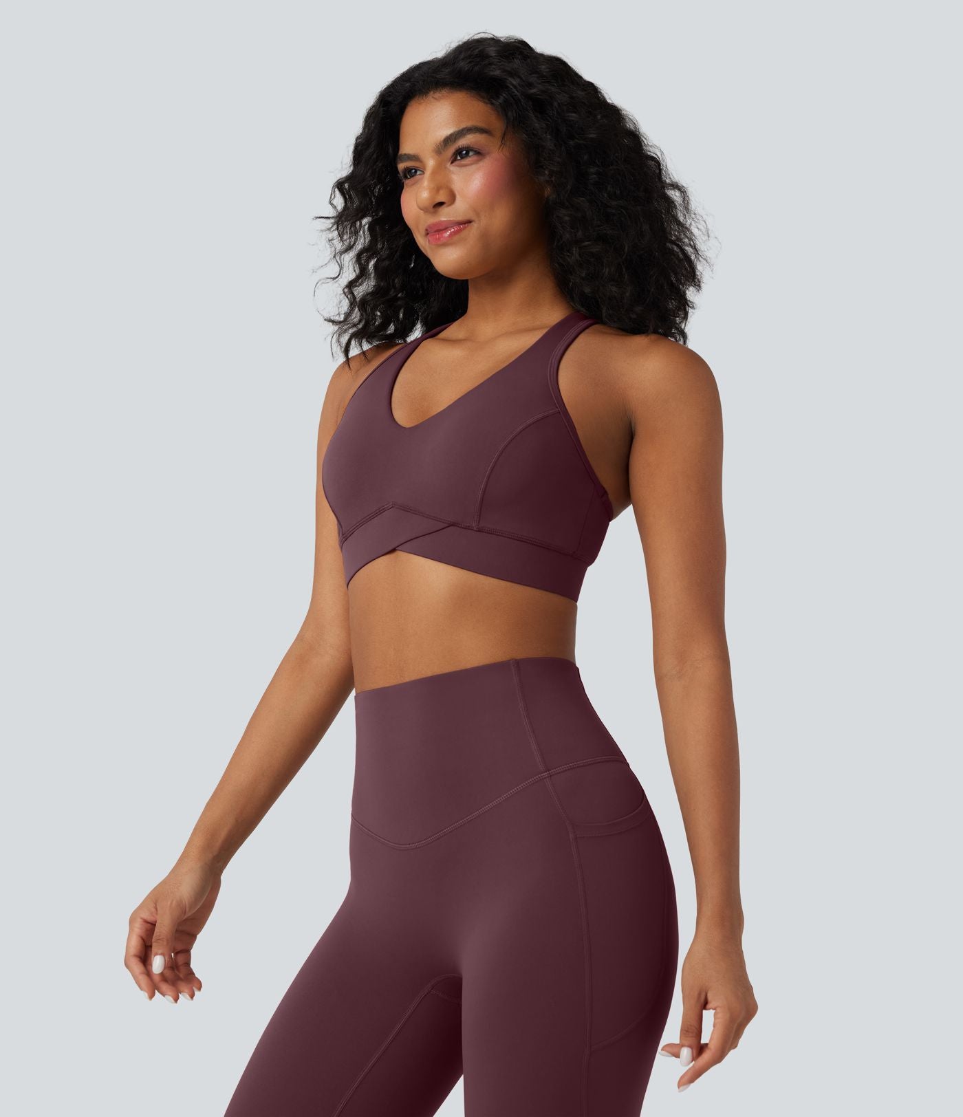 Brassière de sport entraînement Halara UltraSculpt™ soutien intermédiaire col V dos nageur bonnets A-C