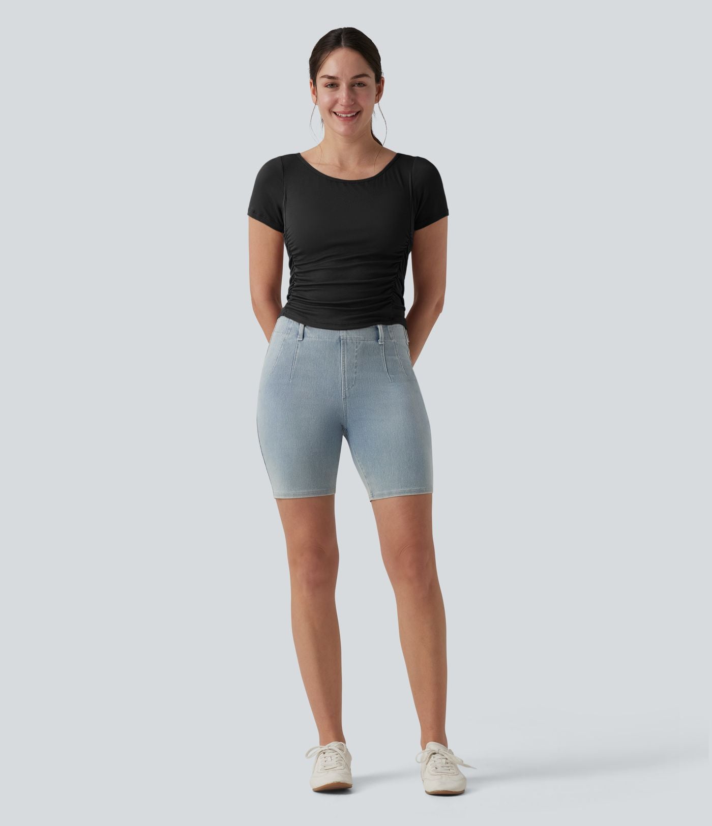 T-shirt casual ajusté côtelé col bateau manches courtes avec fronces et brassière intégrée