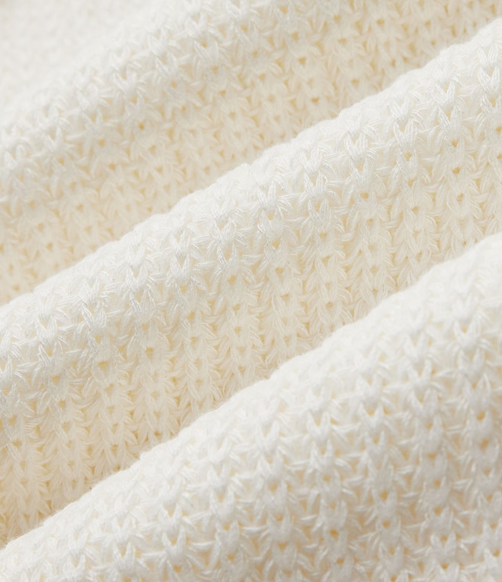 Robe mini sans manches à col rond avec découpes