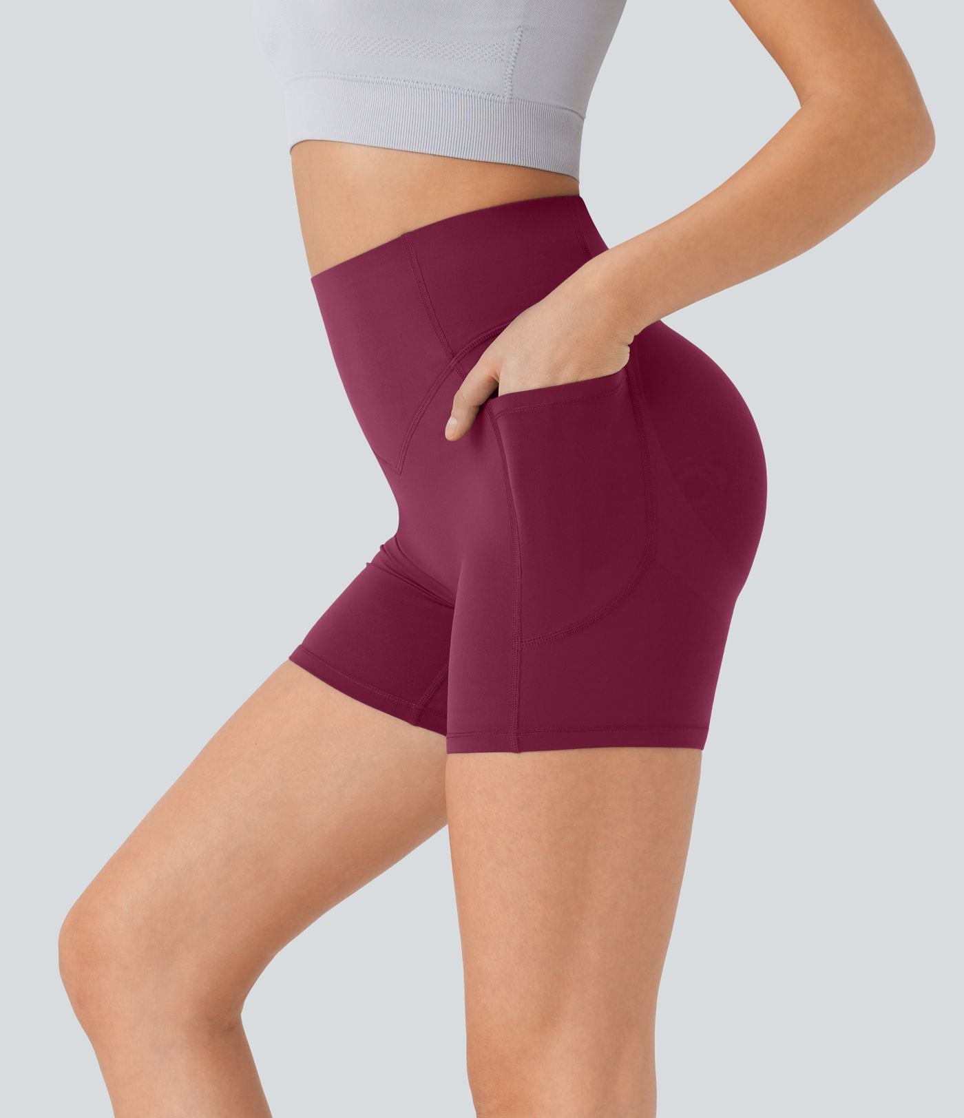 Short cycliste 12,5 cm d'entraînement gainant galbant taille haute avec effet scrunch et poches Halara UltraSculpt™