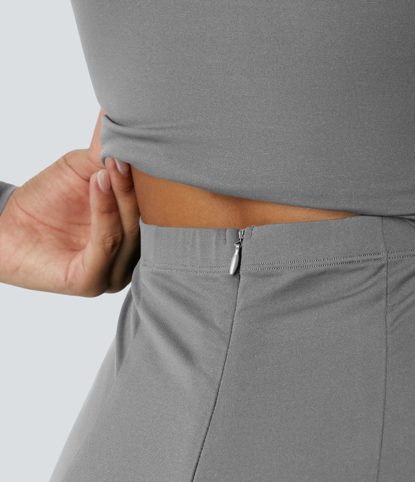 Combinaison de cérémonie à manches longues, coupe large avec poches latérales et zip invisible - Édition Easy Peasy