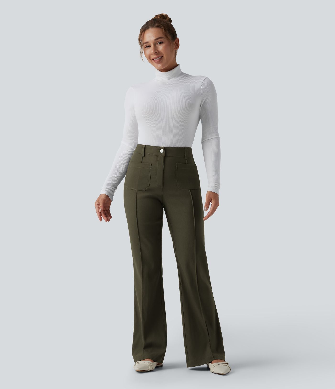 Pantalon tailleur évasé taille haute avec poches