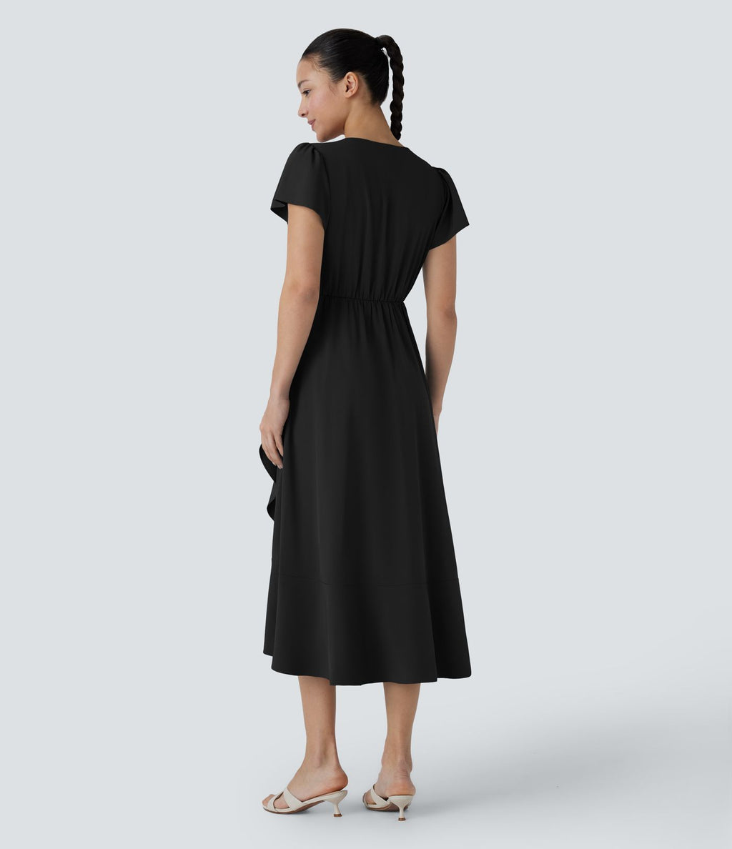 Robe décontractée midi Breezeful™ fluide à col V, manches courtes, design enveloppant, liens sur les côtés, poches latérales, volants et séchage rapide