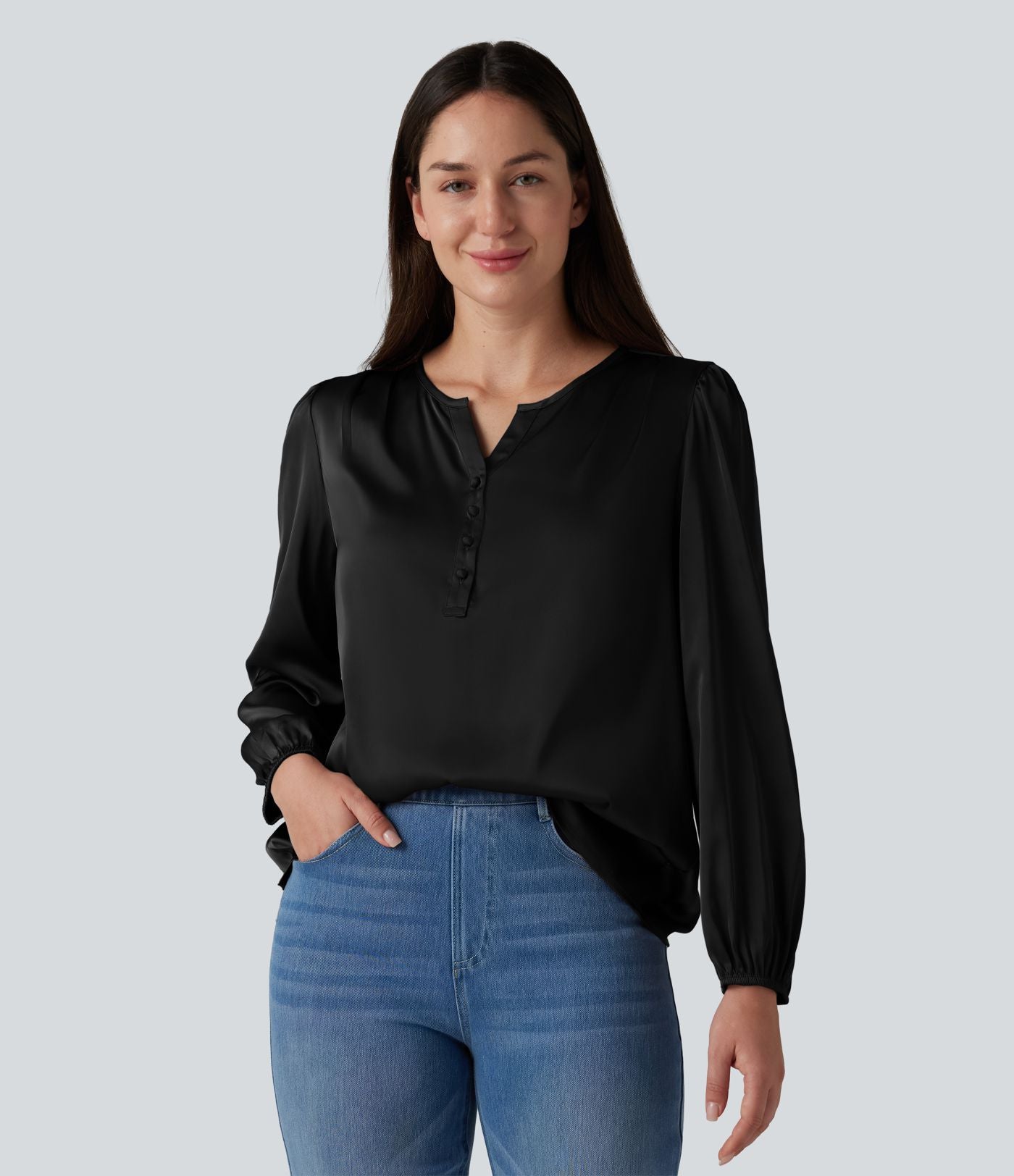 Chemisier tailleur en satin col cranté manches longues