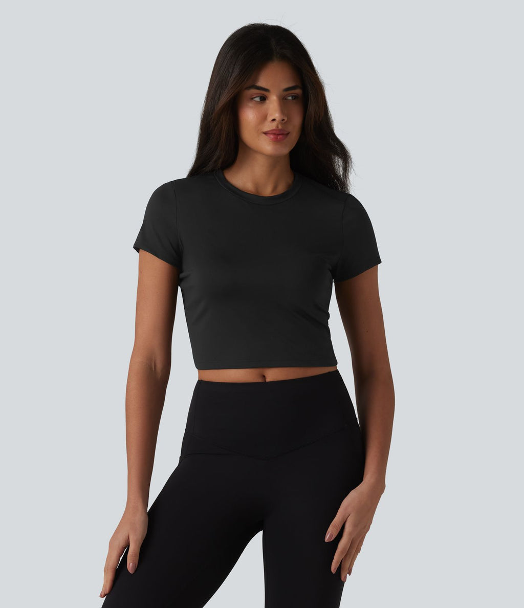 Haut de sport SoftlyZero™ Airy à col rond, manches courtes, dos échancré, mesh respirant à effet frais InstantCool, protection solaire UPF50+