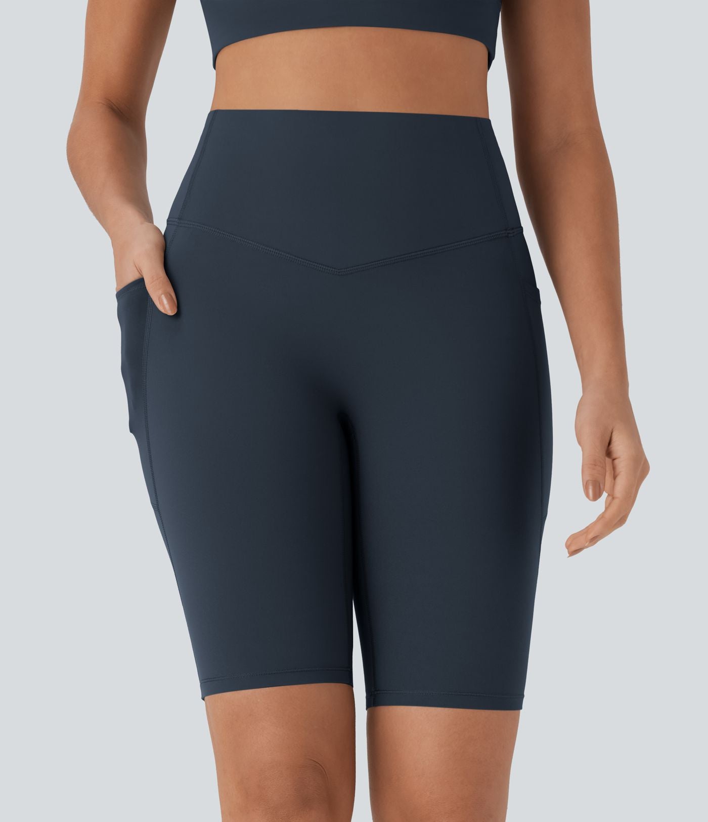Short cycliste 22,8 cm d'entraînement gainant taille haute avec poches Halara UltraSculpt™