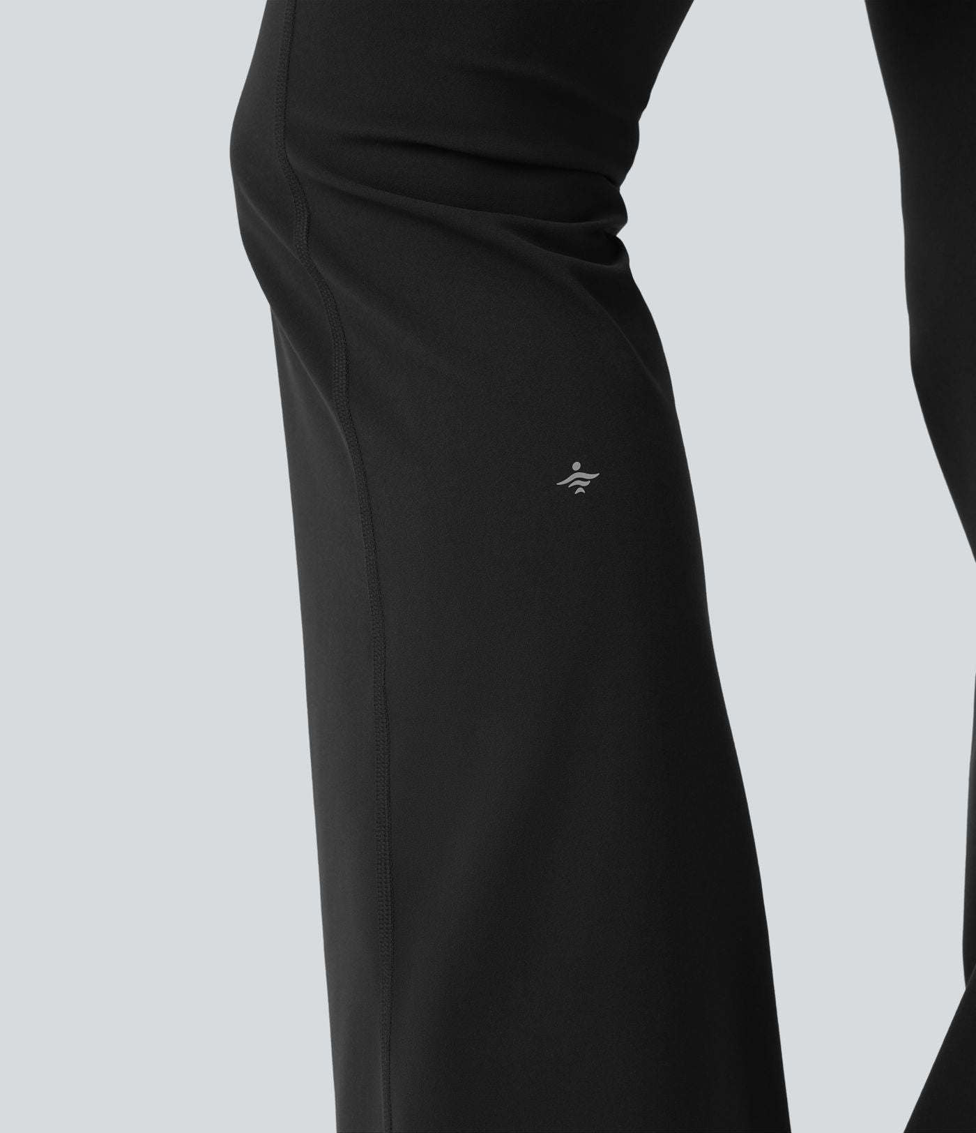 Pantalon de yoga à coupe bootcut gainant galbant taille haute avec effet scrunch et poches Halara UltraSculpt™