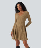 Robe décontractée mini évasée maille côtelée col V manches longues