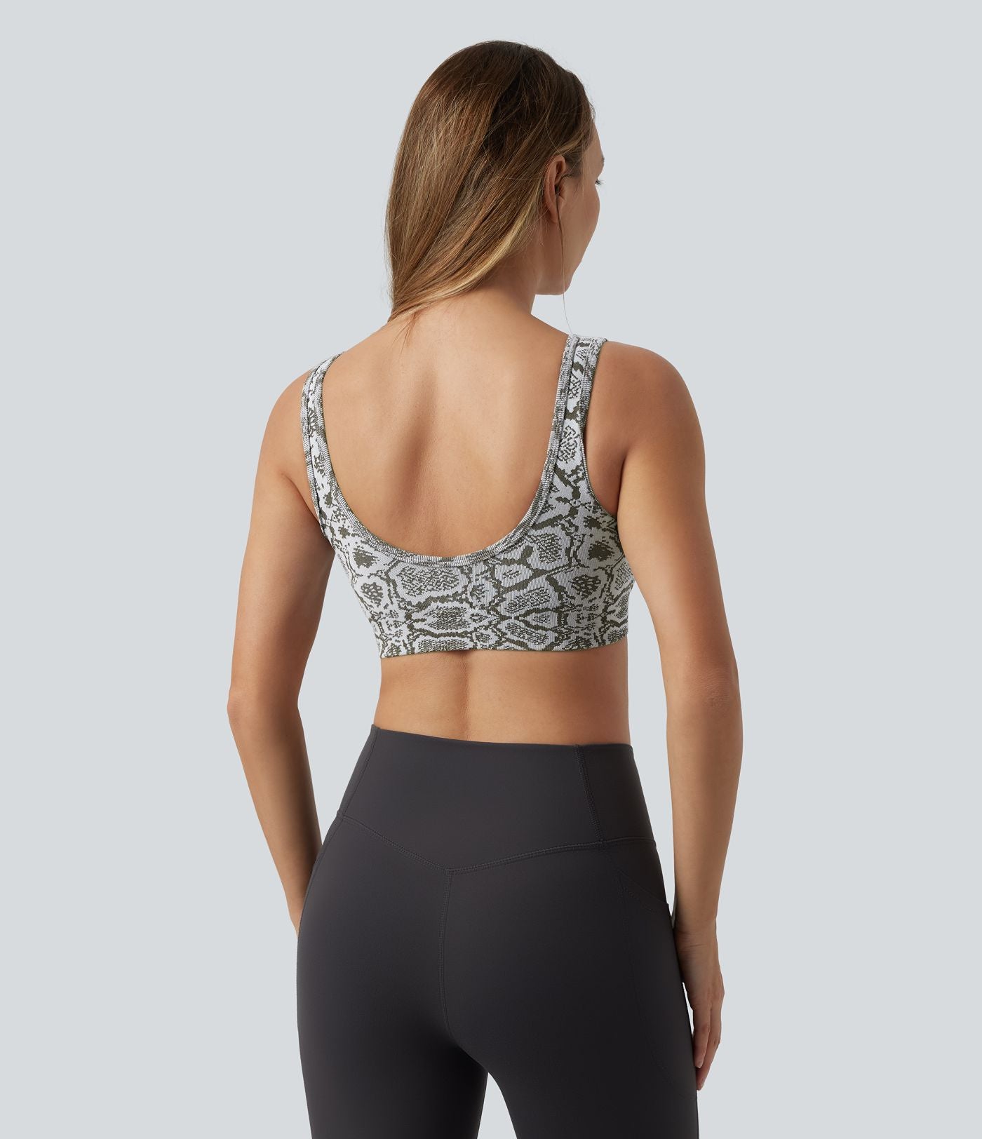 Brassière de sport yoga OneForm sans couture Flow maintien léger col U imprimé python avec soutien-gorge intégré