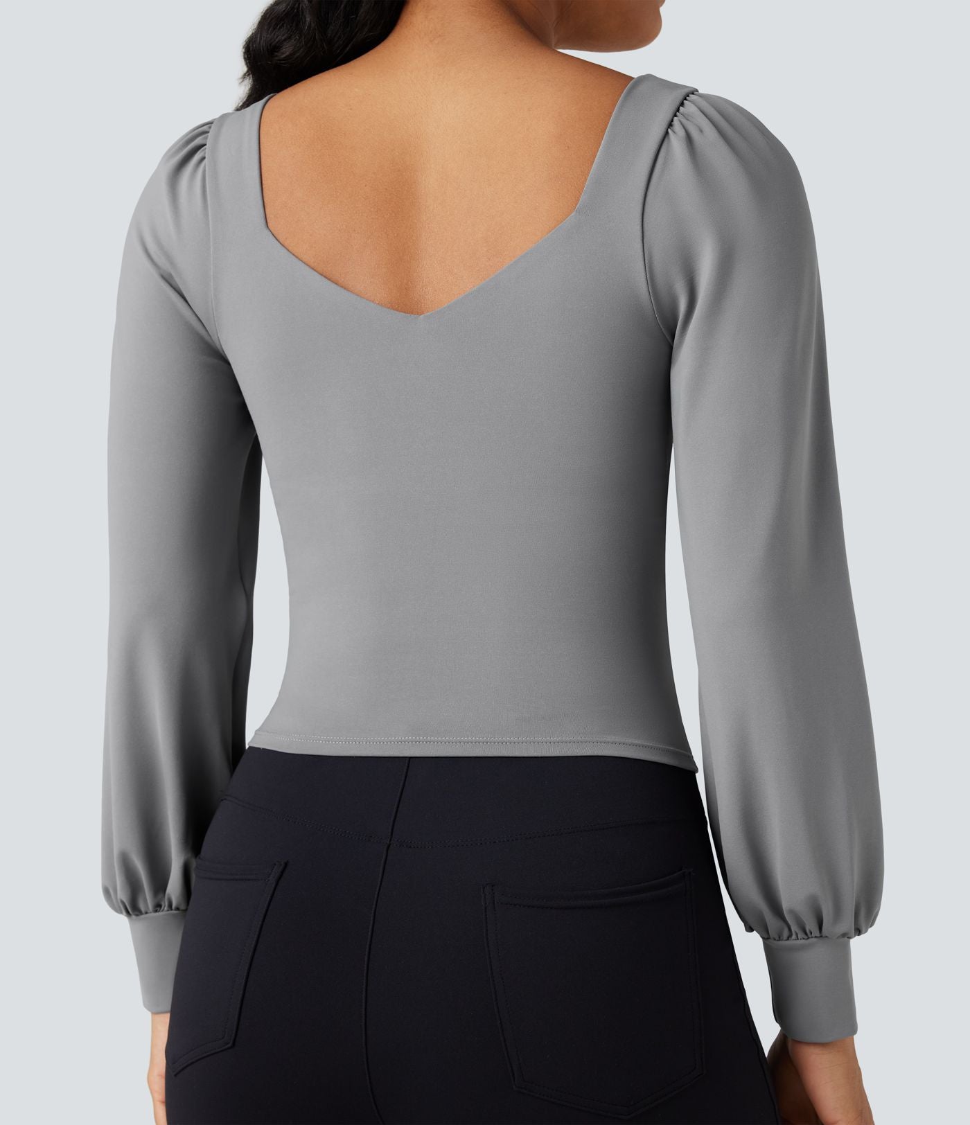 Top professionnel push-up croisé à col cœur avec bonnets moulés et manches bouffantes - Bonnet A/B