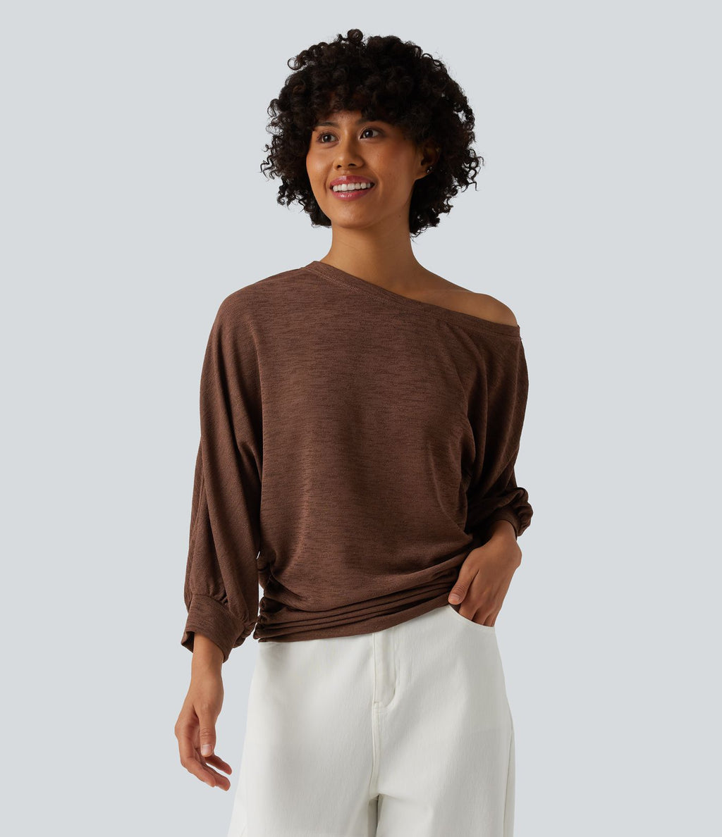 T-shirt décontracté semi-transparent une épaule dénudée à manches 3/4 et fronces
