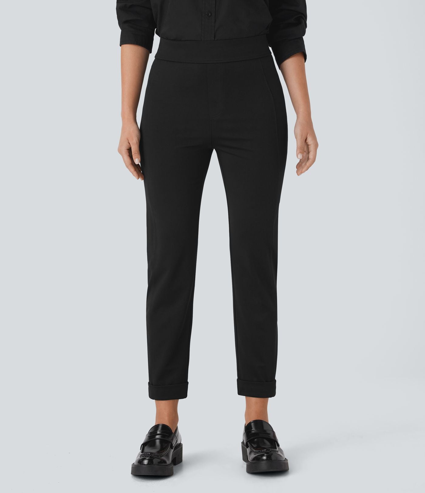 Pantalon fuselé ajusté longueur cheville taille haute ourlet roulotté