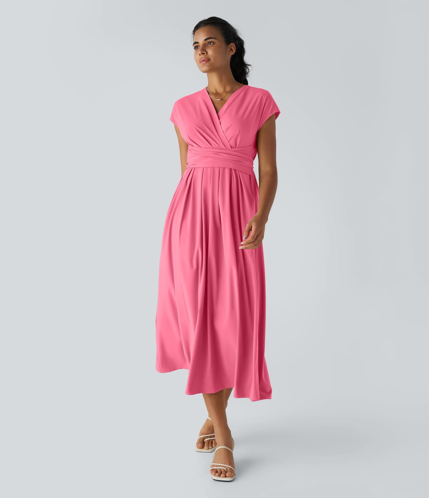 Breezeful™ Robe Mi-Longue Col en V Manches Courtes Poche Latérale Nouée au Dos Séchage Rapide