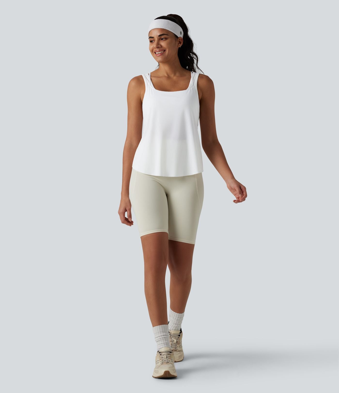 Débardeur de yoga à col U, dos nageur et ourlet arrondi, à effet frais InstantCool