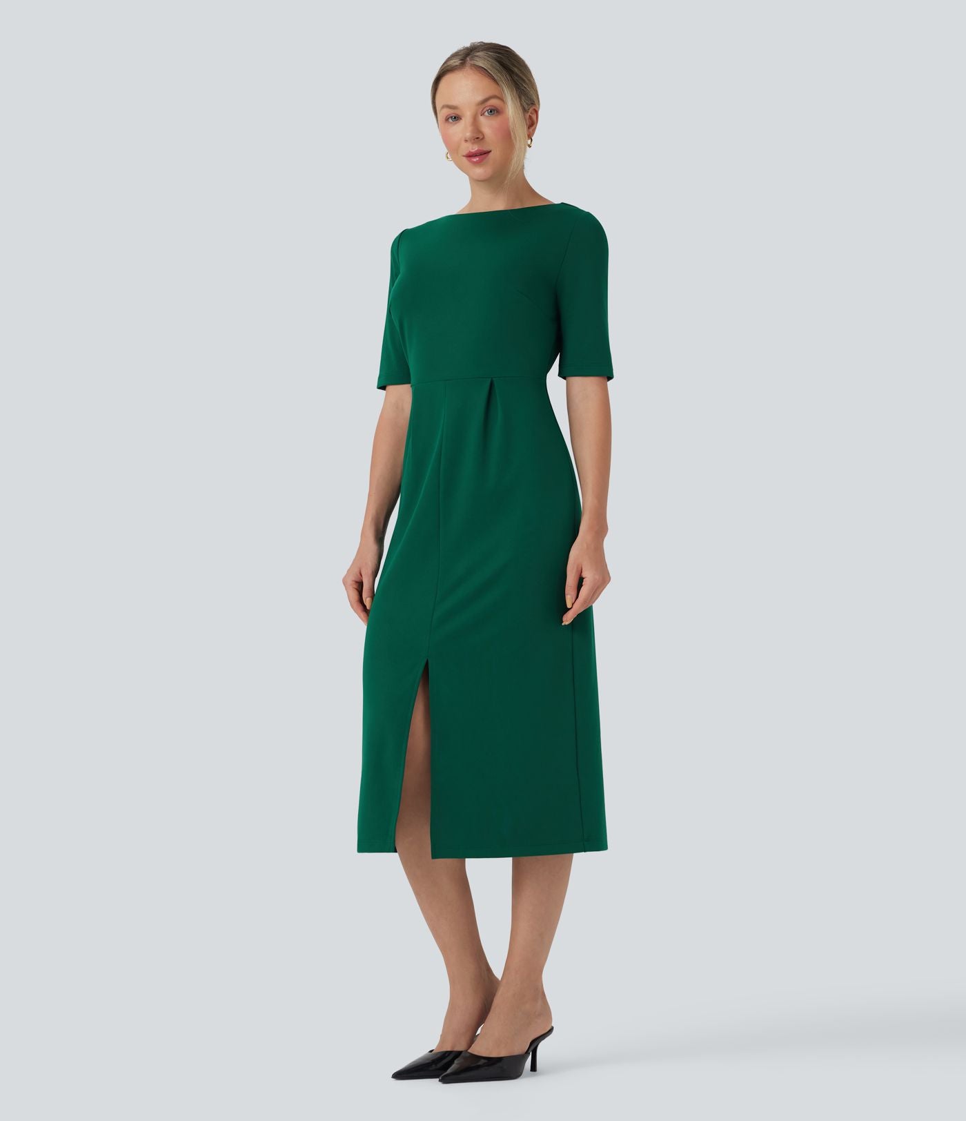 Robe tailleur décolleté arrondi manches courtes avec fente