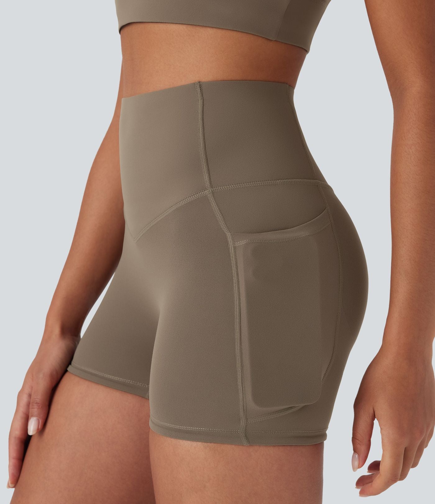 Short cycliste 7,5 cm d'entraînement gainant galbant taille haute avec poches Halara UltraSculpt™