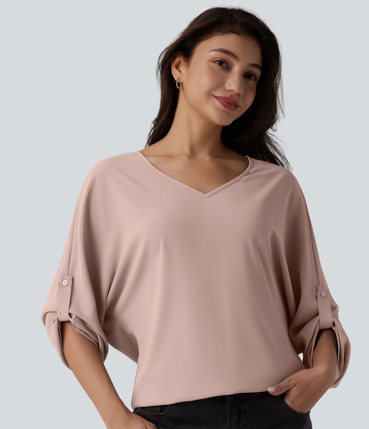 Blouse esprit bureau défroissage facile, col V et manches longues