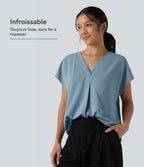 Blouse esprit bureau oversize défroissage facile, col V et manches courtes