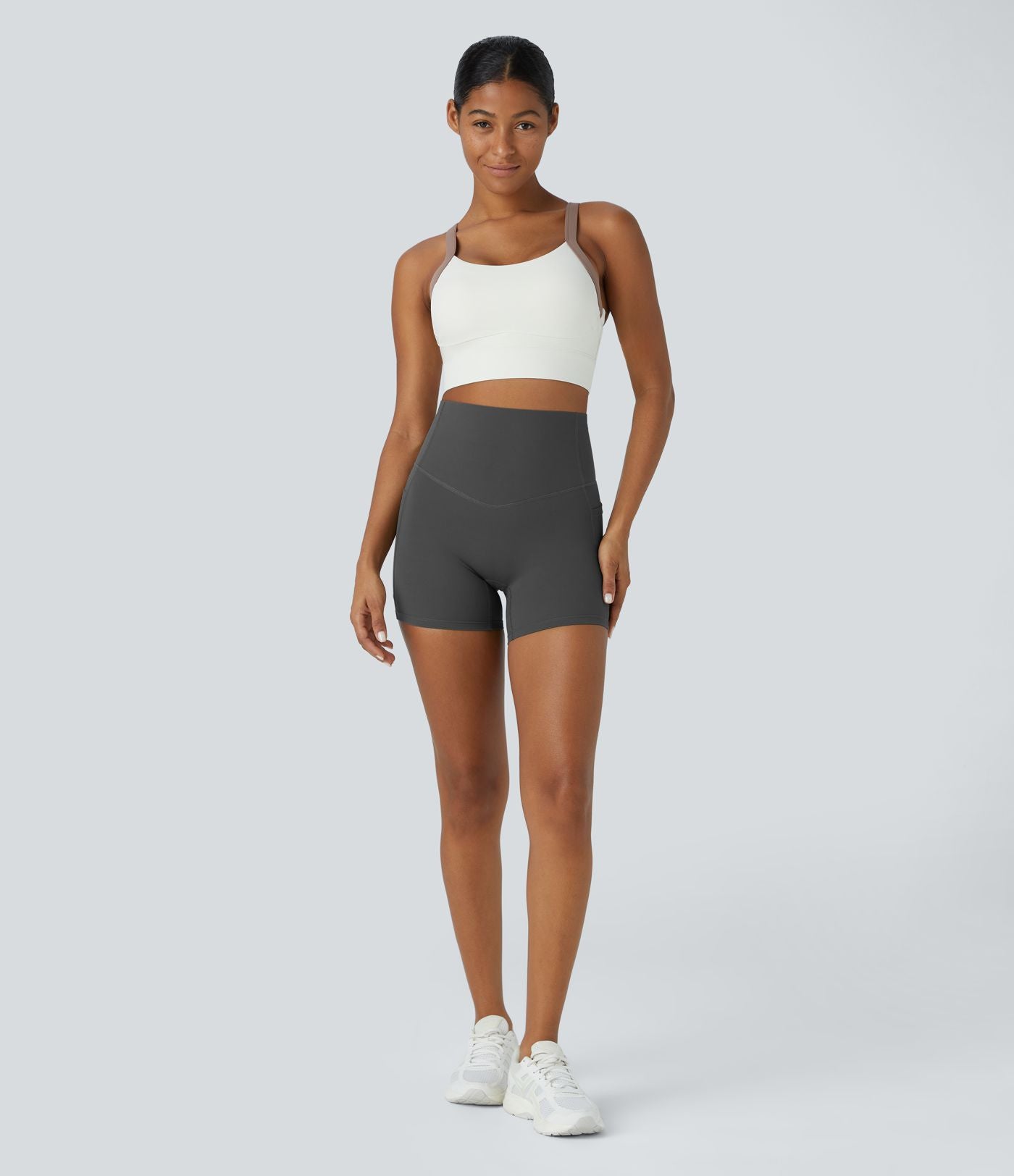 Short cycliste d'entraînement gainant taille haute UltraSculpt™ SoCinched à poches latérales 12,5 cm