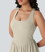 Robe active fluide Breezeful™ mini 2-en-1 à séchage rapide avec dos nu, style corset et poche - Longueur allongée