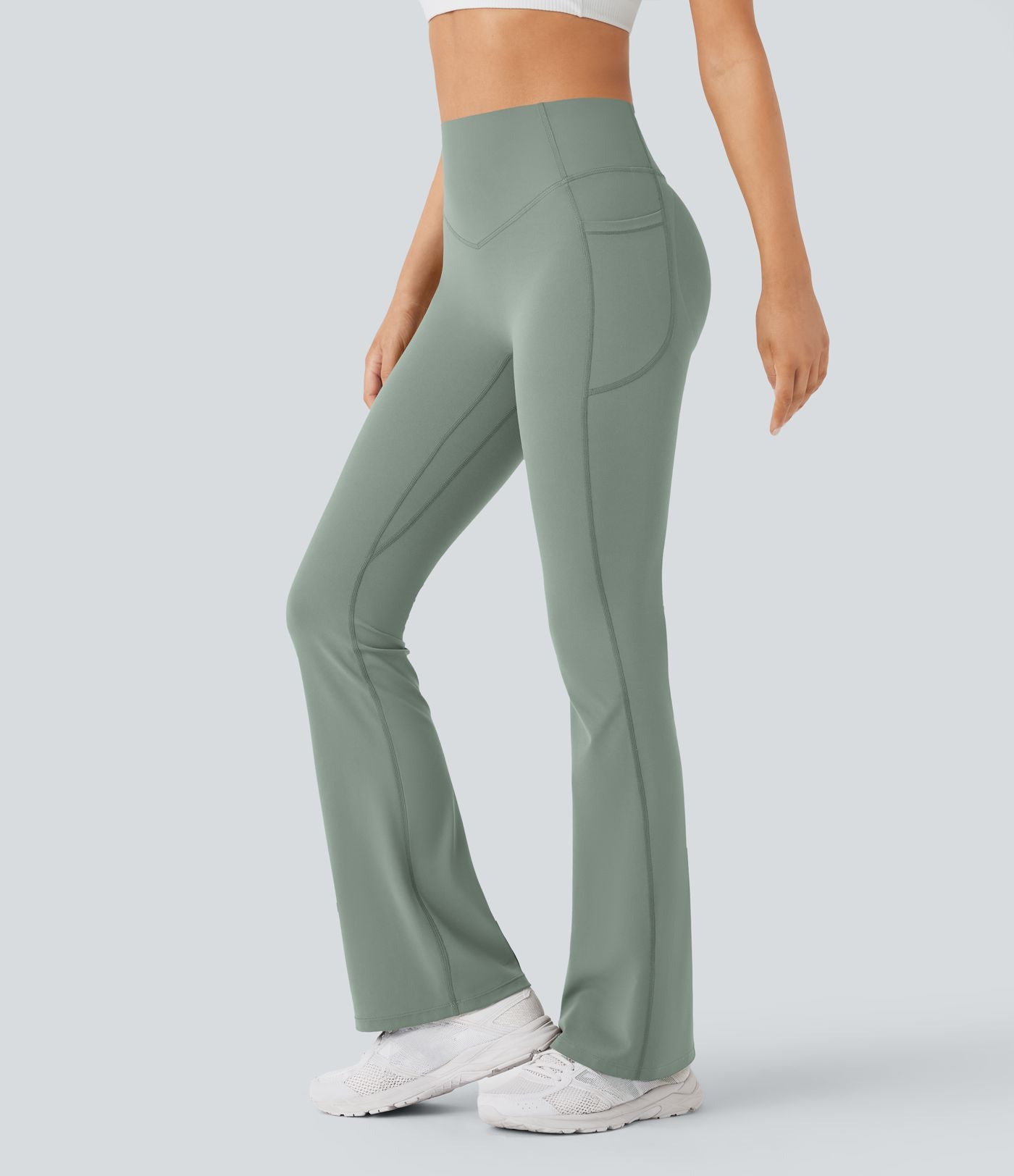 Pantalon de yoga à coupe bootcut gainant galbant taille haute avec effet scrunch et poches Halara UltraSculpt™