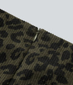 Jupe crayon mi-longue fendue velours côtelé imprimée léopard taille haute