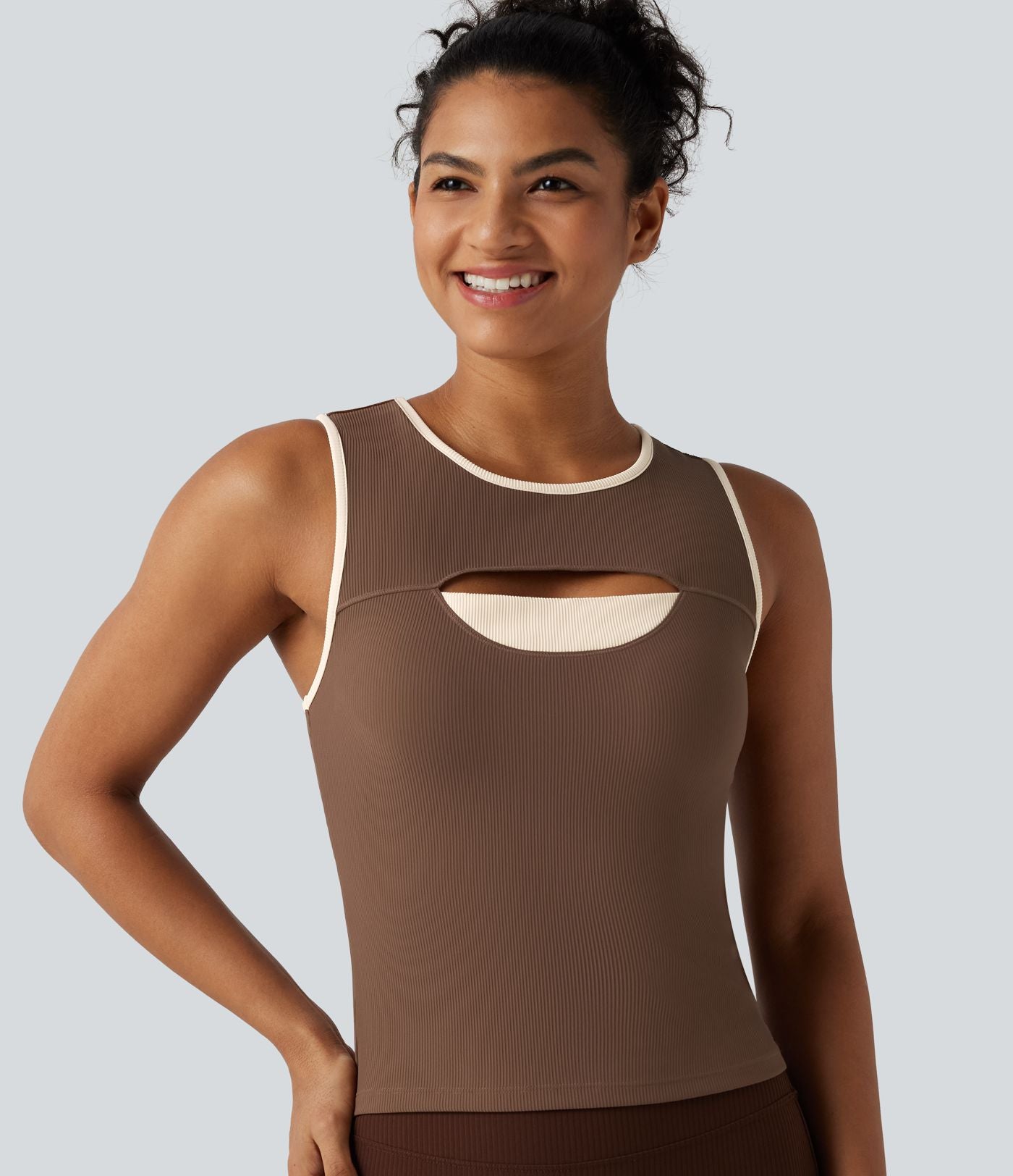 Débardeur de sport côtelé col rond color block avec découpe à l'avant