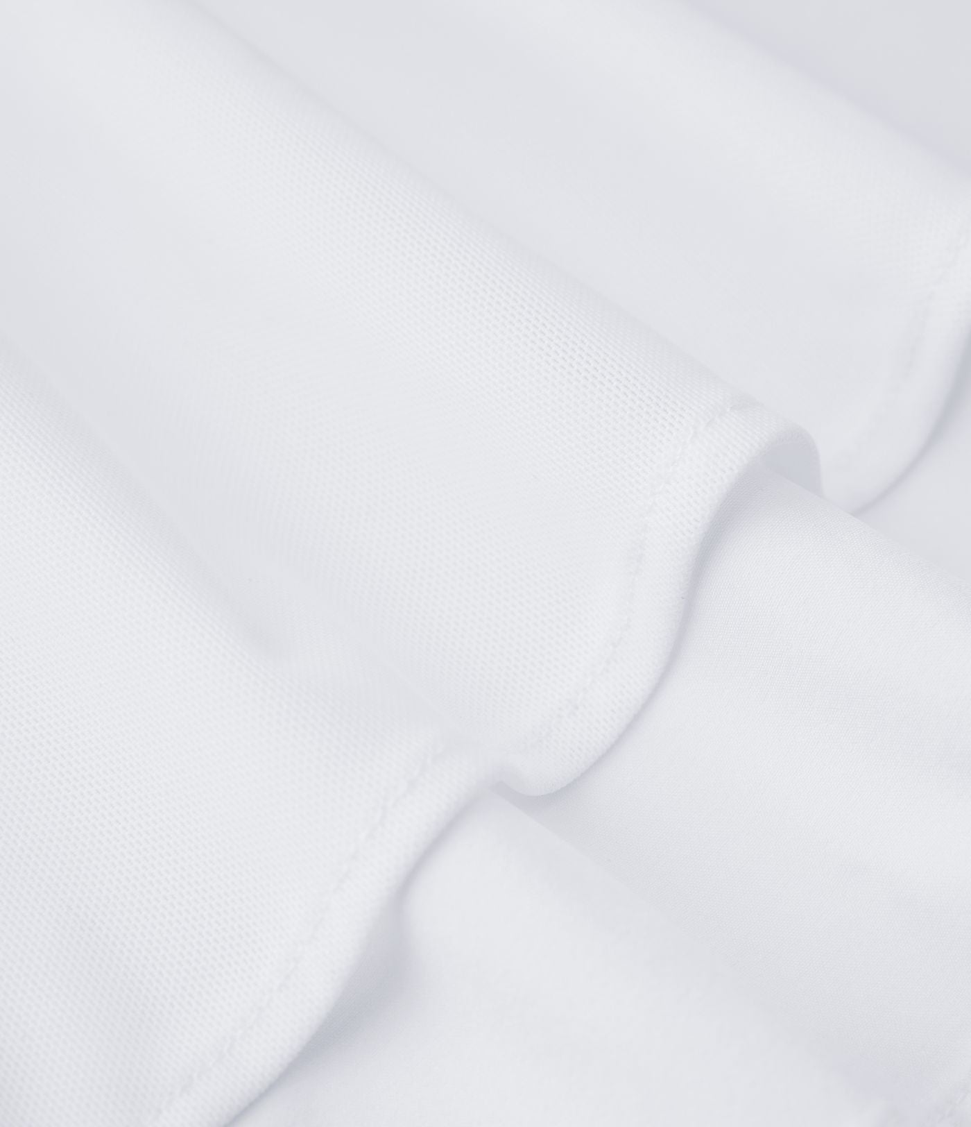 Pantalon fluide et ample avec superposition en mesh, poches latérales et taille haute