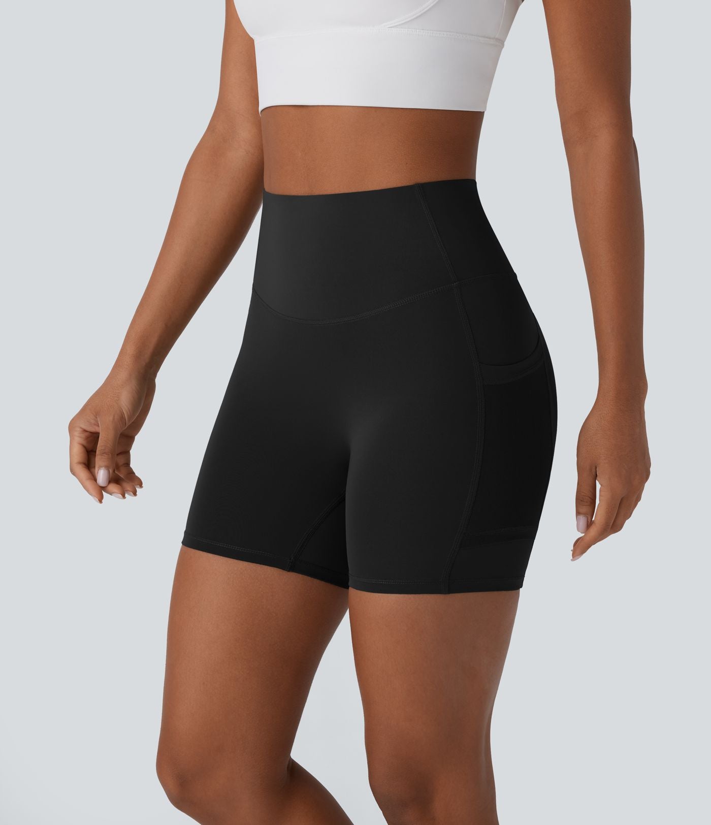 Short 2-en-1 d'entraînement gainant taille haute à séchage rapide avec poches Breezeful™