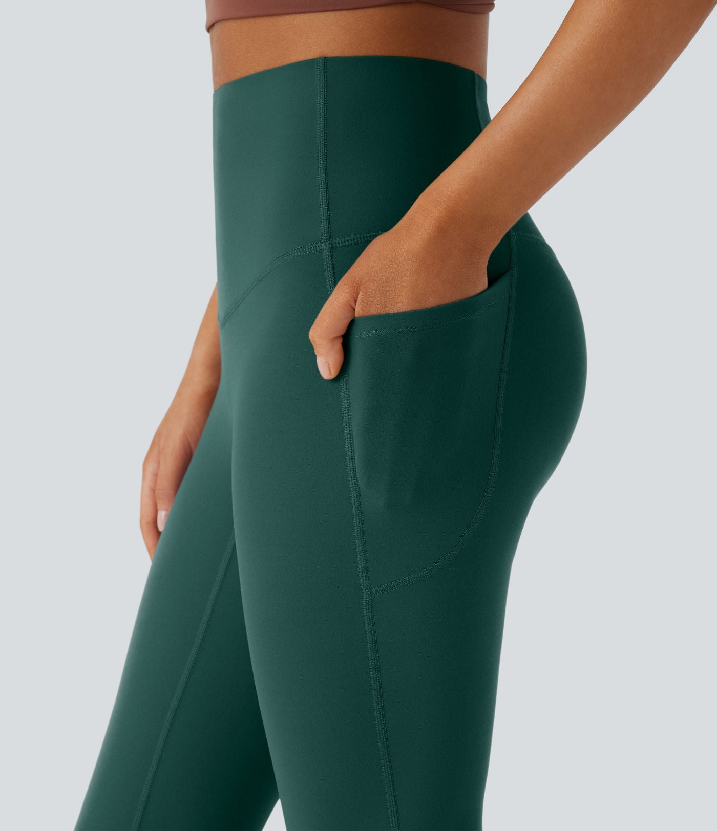 Pantalon de yoga à coupe bootcut gainant taille haute avec poches Halara UltraSculpt™