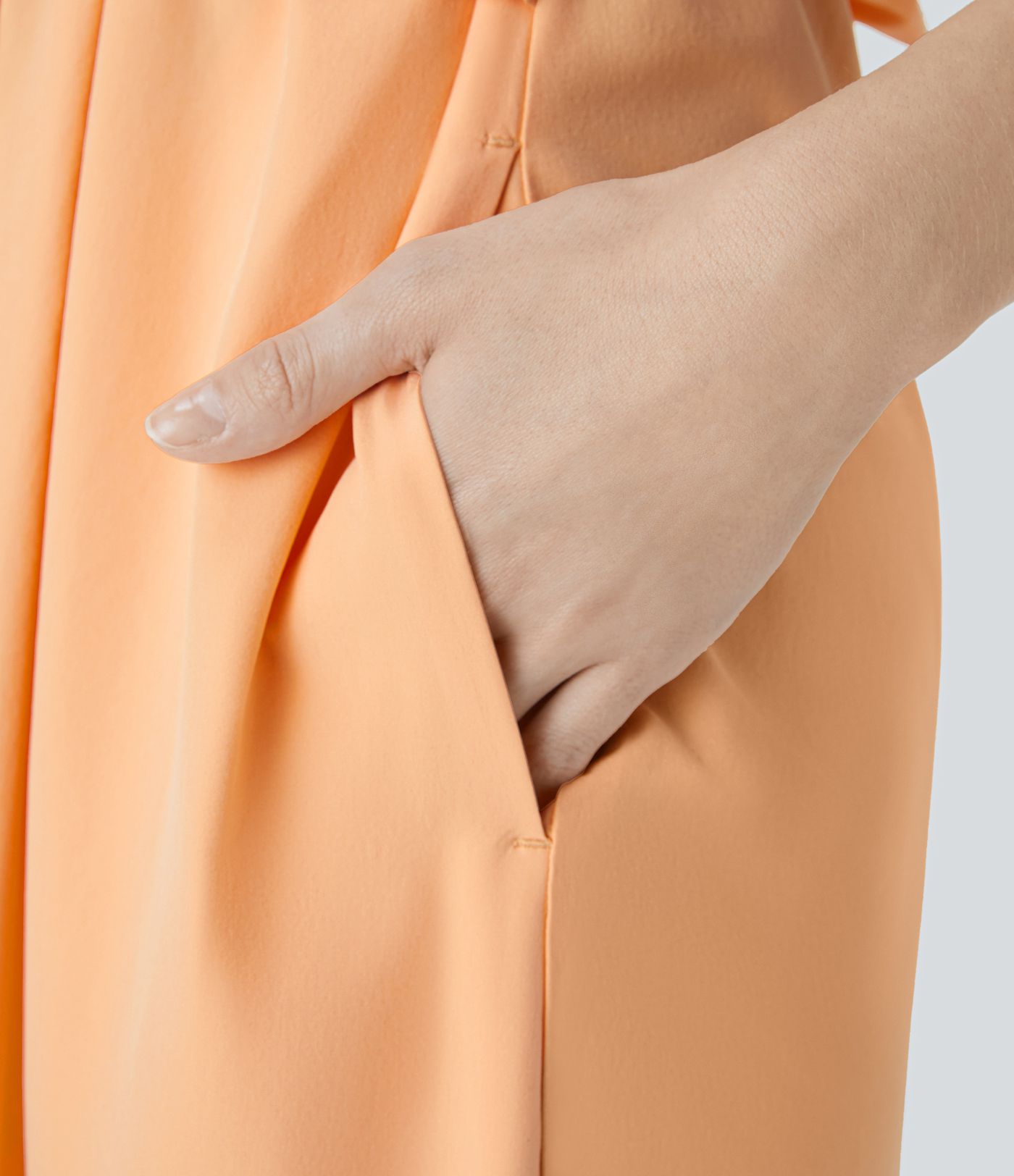 Breezeful™ Robe Mi-Longue Col en V Manches Courtes Poche Latérale Nouée au Dos Séchage Rapide