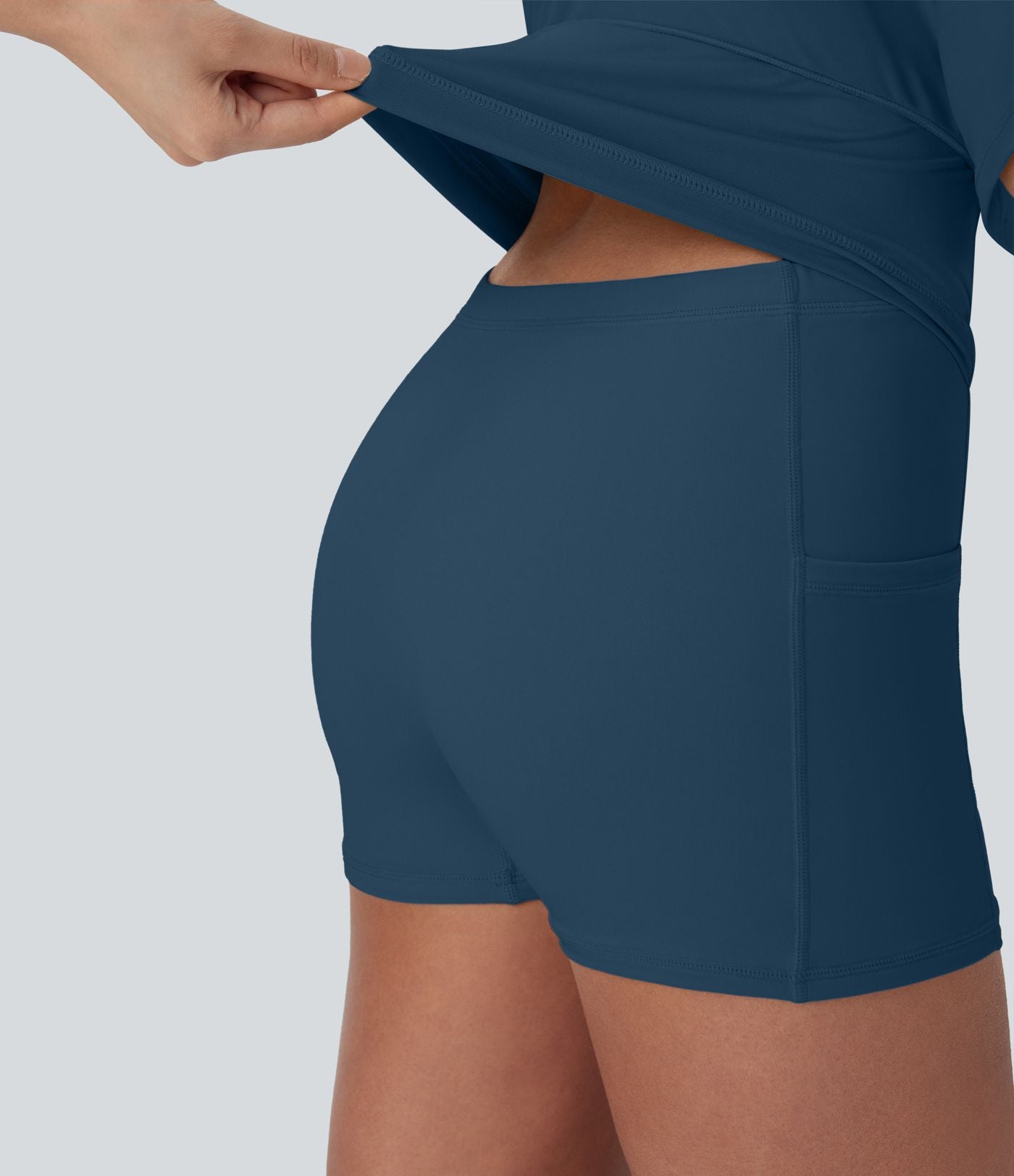 Robe SoftlyZero™ Airy de danse mini 2-en-1 dos nu, col U, bretelles croisées, poches latérales et effet frais InstantCool, accès facile Easy Peasy