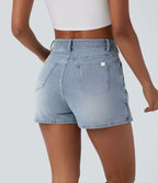 Halara Flex™ Short décontracté en jean extensible effet délavé à taille haute avec poches multiples et détail enveloppant
