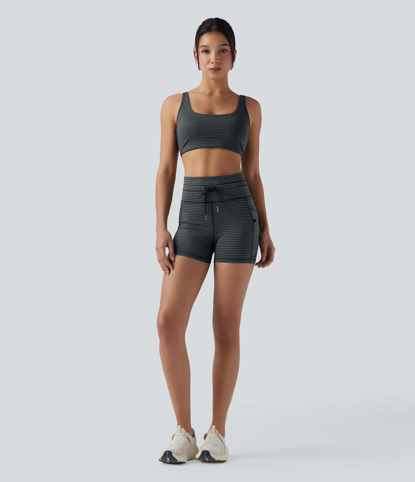 Short cycliste de yoga taille haute à rayures avec cordon de serrage 7,5 cm et poches