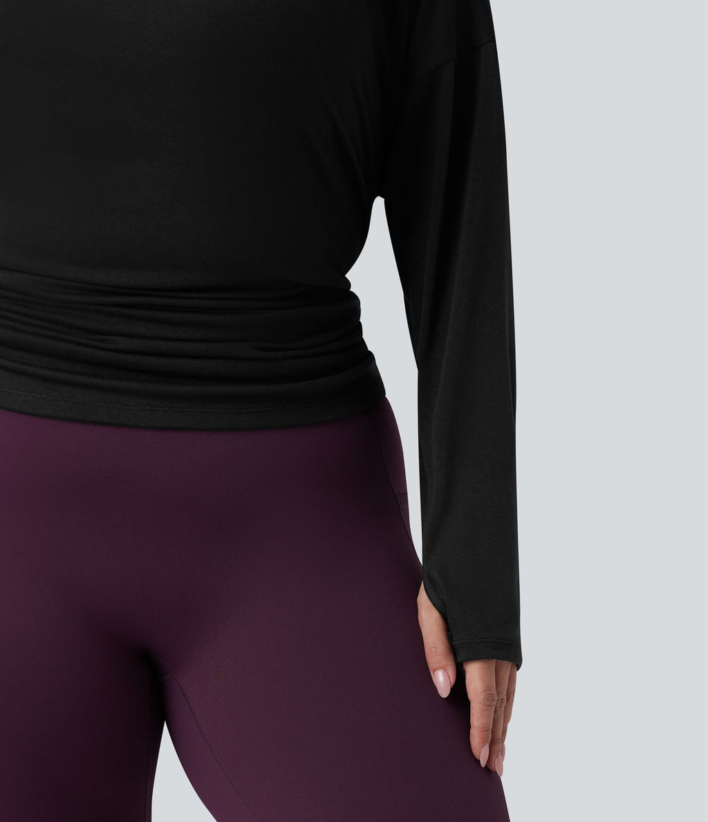 Haut de yoga grande taille asymétrique à manche longue, trou pour le pouce et fronces