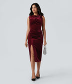 Robe mi-longue moulante velours col drapé sans manches fendue froncée