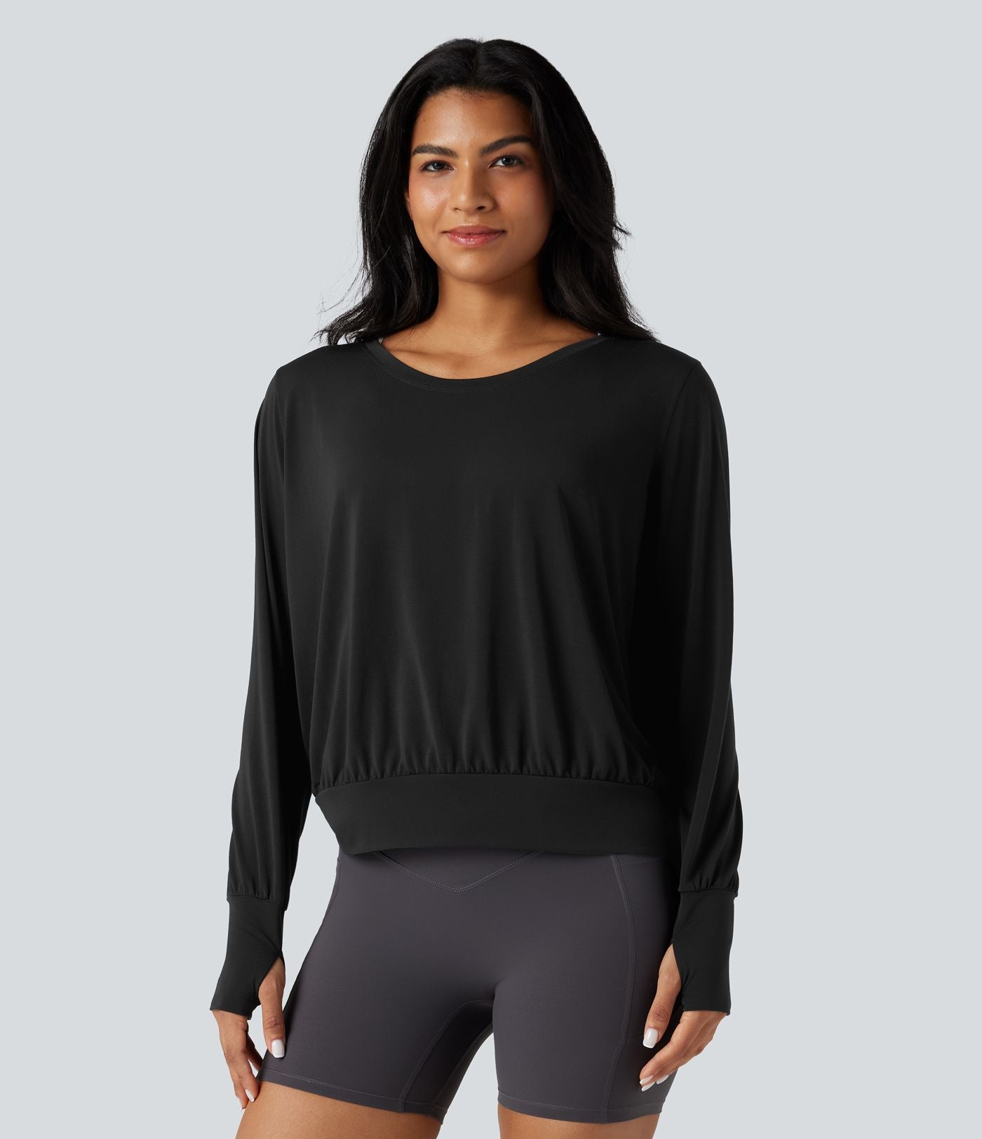 Top de sport yoga col échancré manches longues avec trous pouces